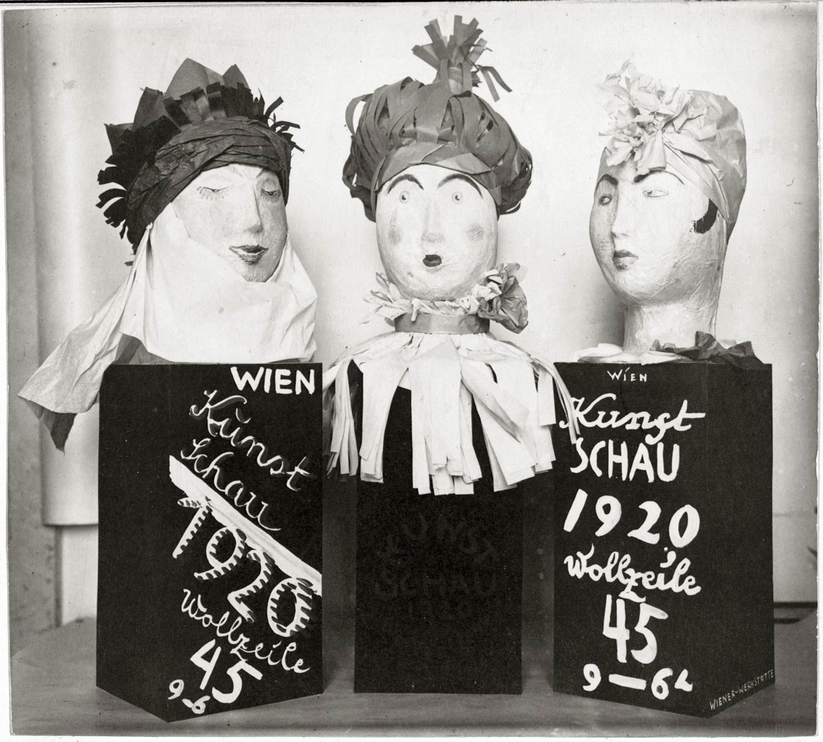 <BODY>Fritzi Löw, Hedwig Schmidl, Werbung für die Kunstschau 1920 © MAK</BODY>