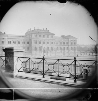 Wilhelm Burger, Ansicht des eben errichteten Museums, 1874 © ÖNB