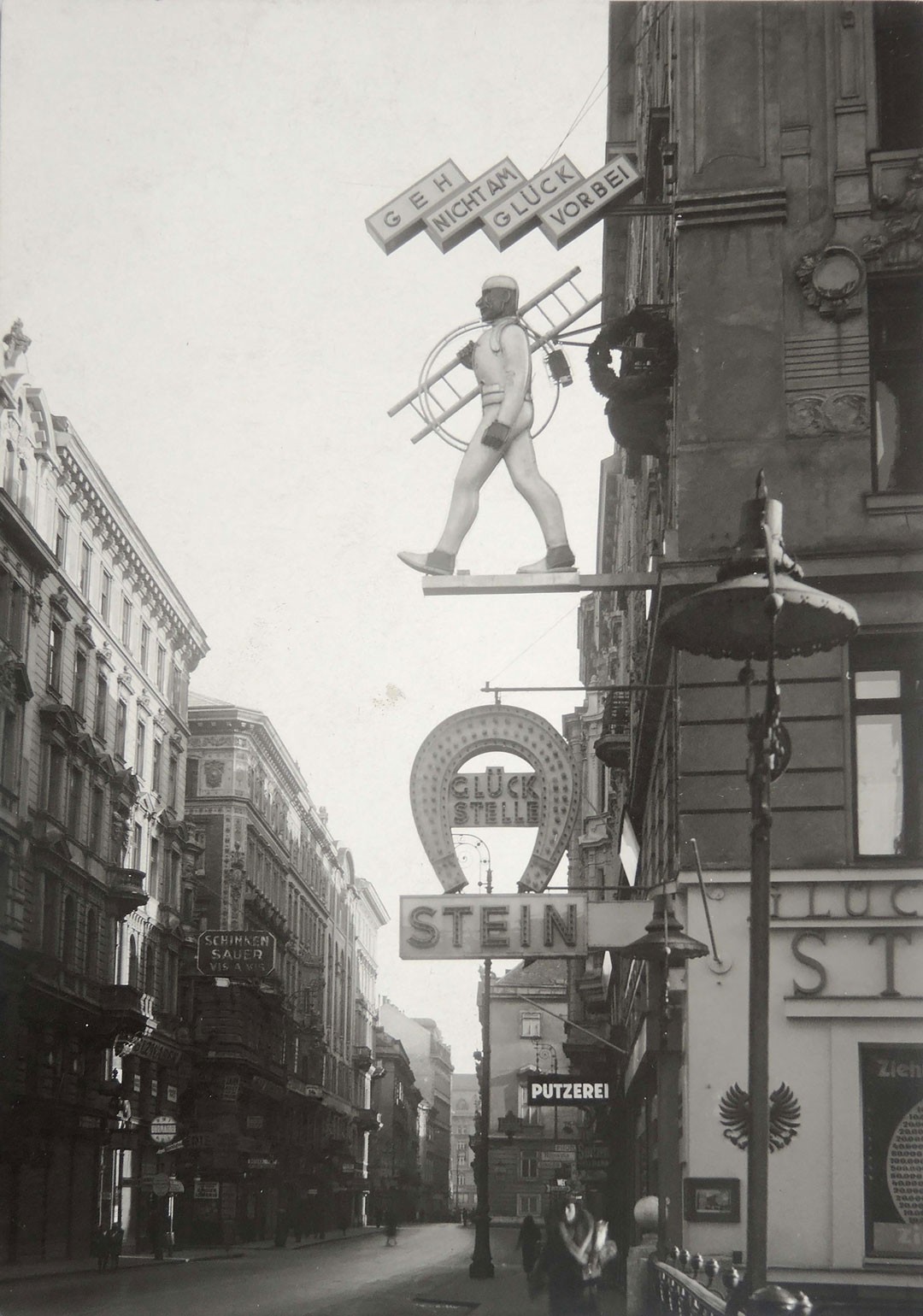 <BODY><div>Werkstätte Hagenauer, company sign “Glücksstelle Stein,” 1930s </div><div>Contemporary photograph</div><div>© MAK</div></BODY>