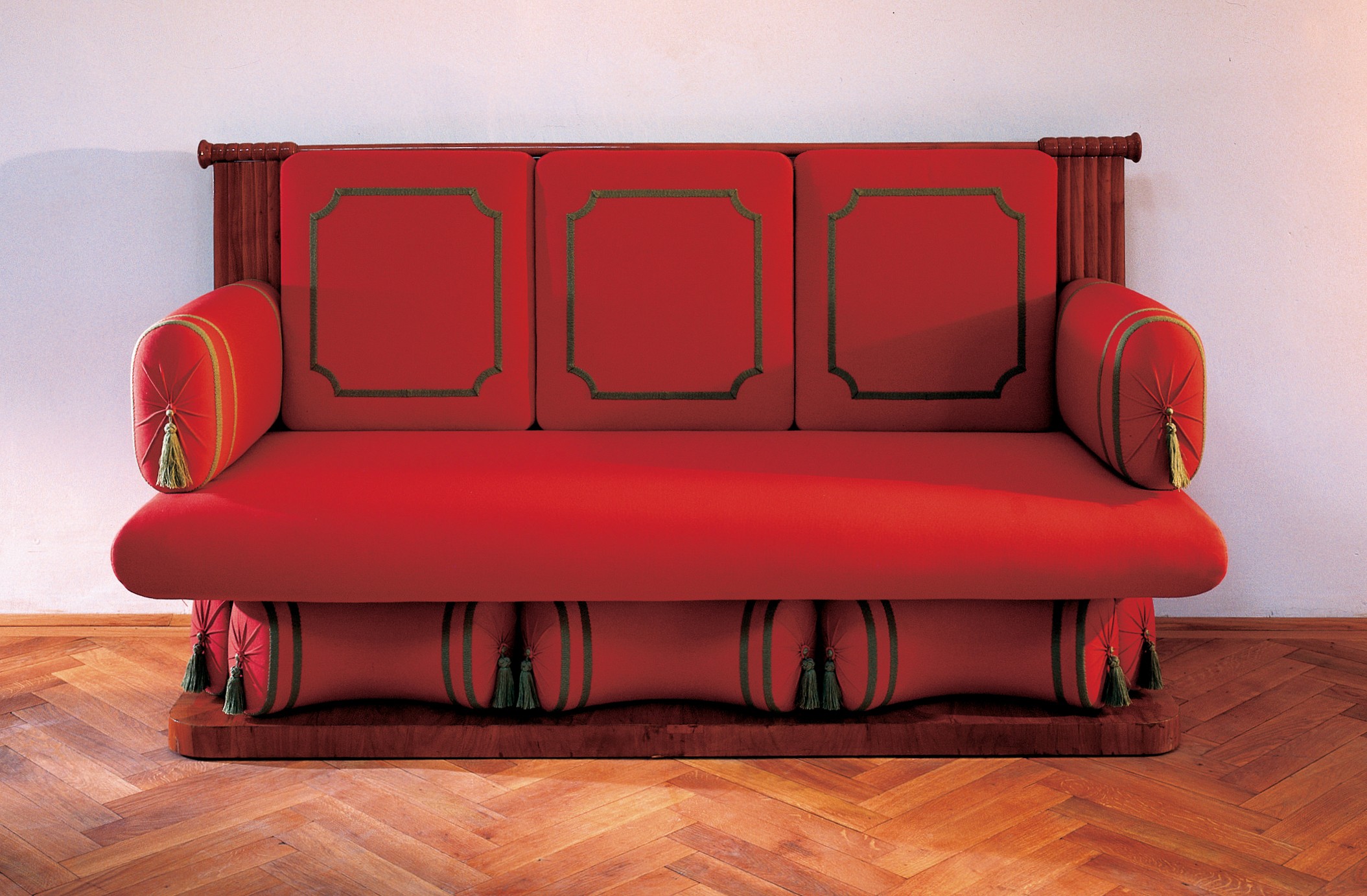 <BODY><div><span style="letter-spacing: 0px;">Sofa, Model No. 57, Vienna, ca. 1825/30, Design and manufacture: Danhauser Furniture Factory H 2726 / 1983 © MAK </span></div><div> </div></BODY>